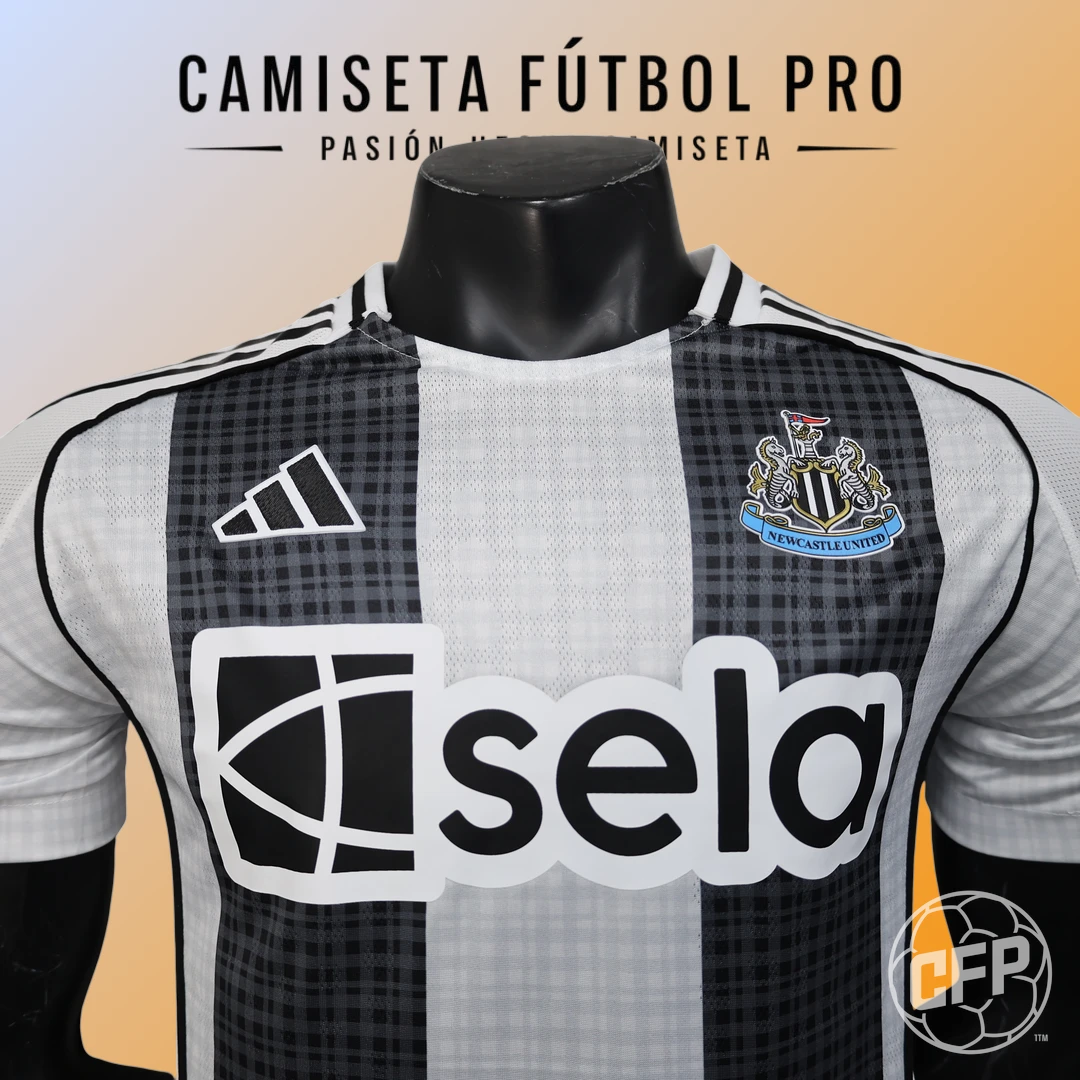 Premier-League-Newcastle-United-2025-26-Primera-Equipacion-Adultos-Jugador-1.webp